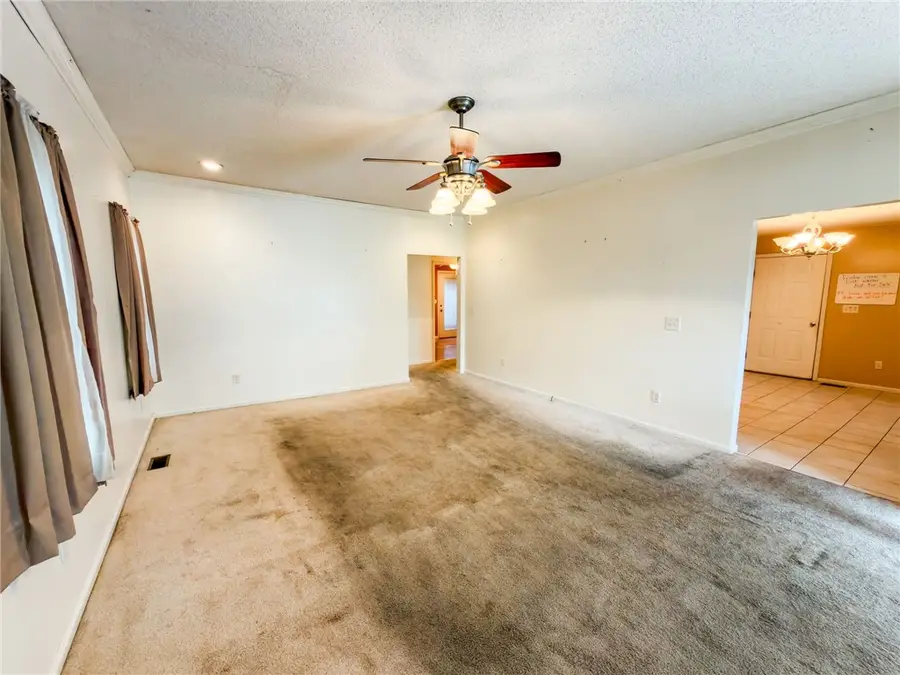 508 E Locust Street, Robinson, IL 62454 - #3