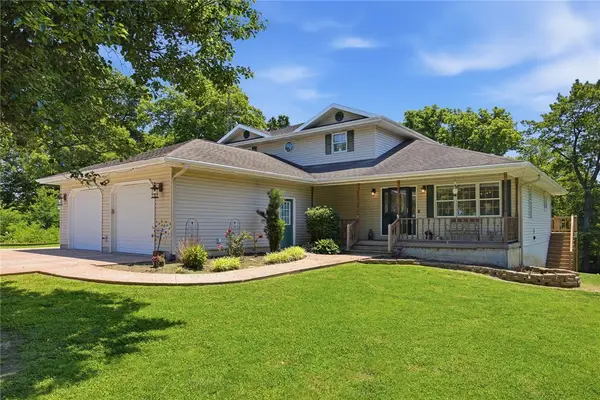 169 S State Highway 128, Cowden, IL 62422