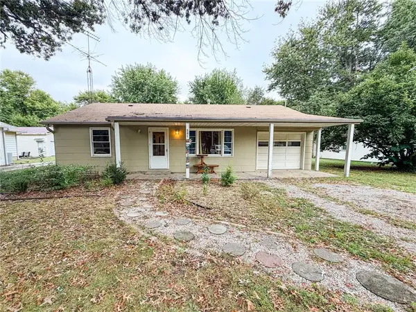 501 S Brown Street, Kansas, IL 61933