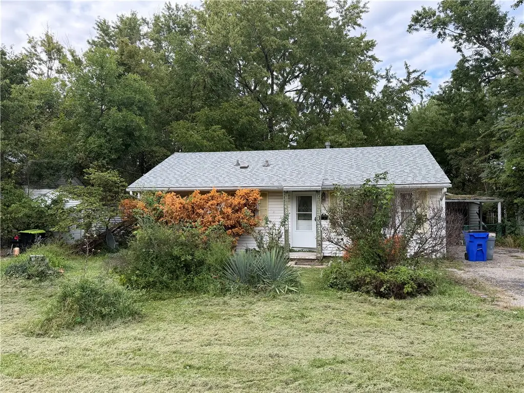 1632 Garfield Avenue, Decatur, IL 62526 - #1