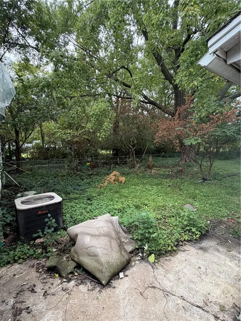 1632 Garfield Avenue, Decatur, IL 62526 - #3
