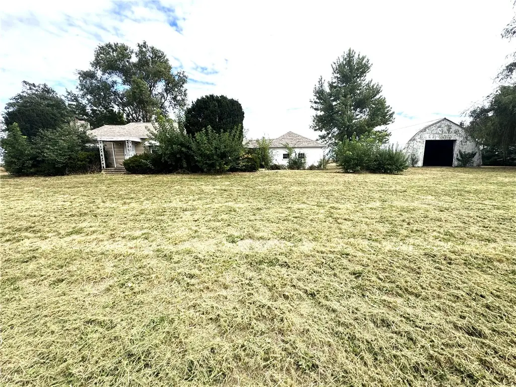 1438 N 2200 East Road, Assumption, IL 62510 - #1
