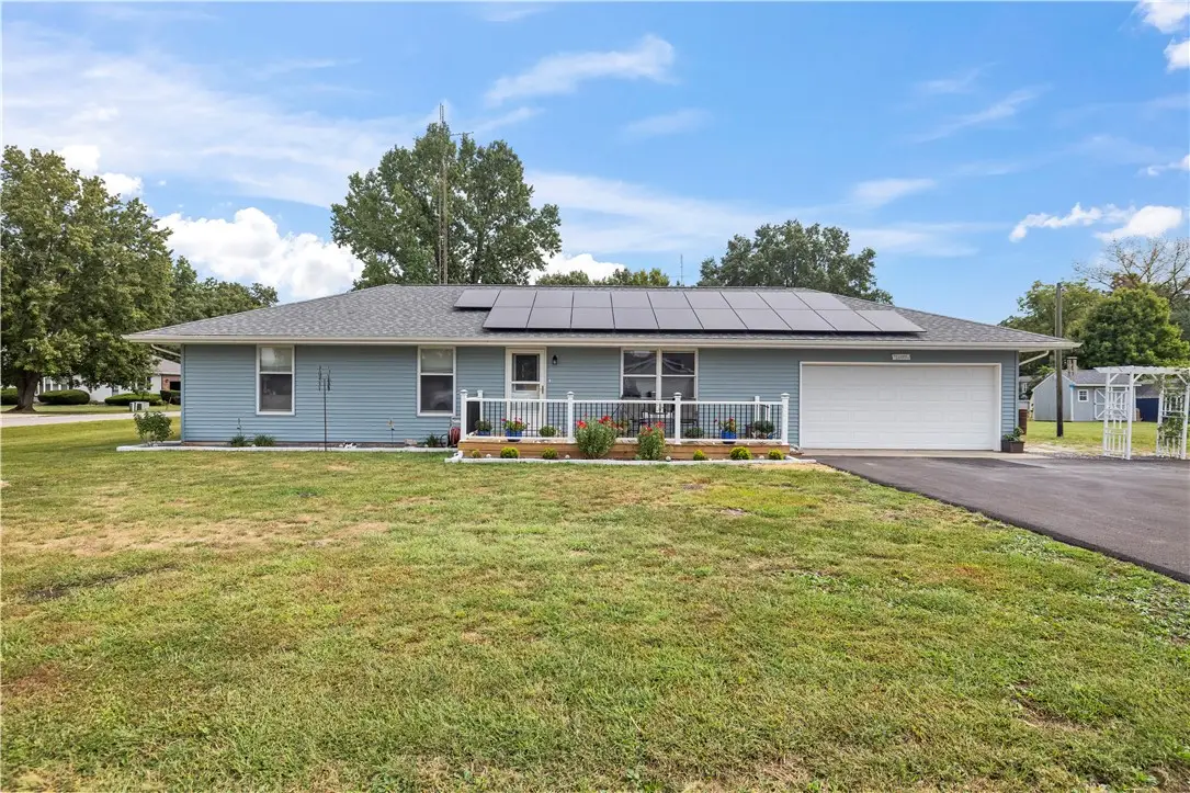 1520 N 1900 East Road, Shelbyville, IL 62565 - #1