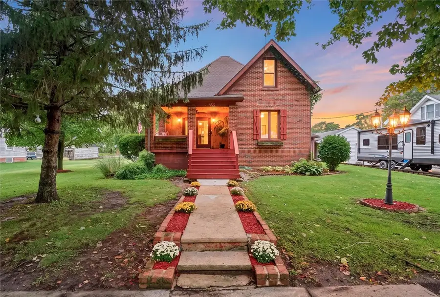 605 N Vermilion Avenue, Allerton, IL 61810 - #2