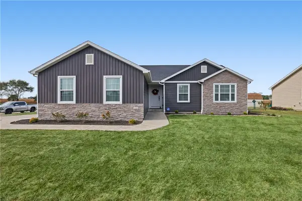 1121 Meadow Brook Court, Mattoon, IL 61938