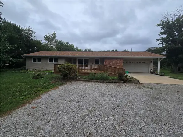 6680 Park Road, Warrensburg, IL 62573