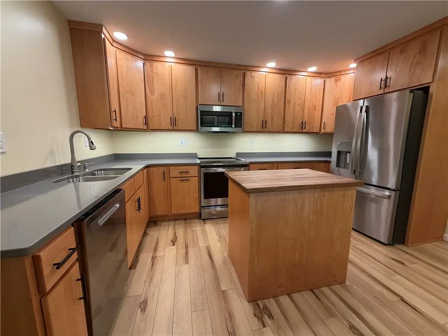 2 Hickory Ridge, Charleston, IL 61920 - #3