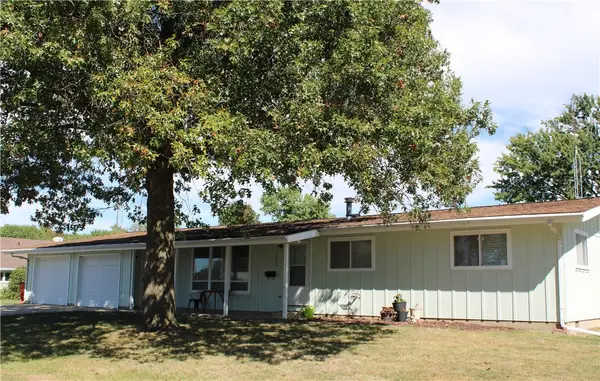 1005 N Wood Street, Shelbyville, IL 62565