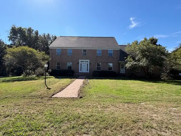 14207 200 East Road, Fithian, IL 61844