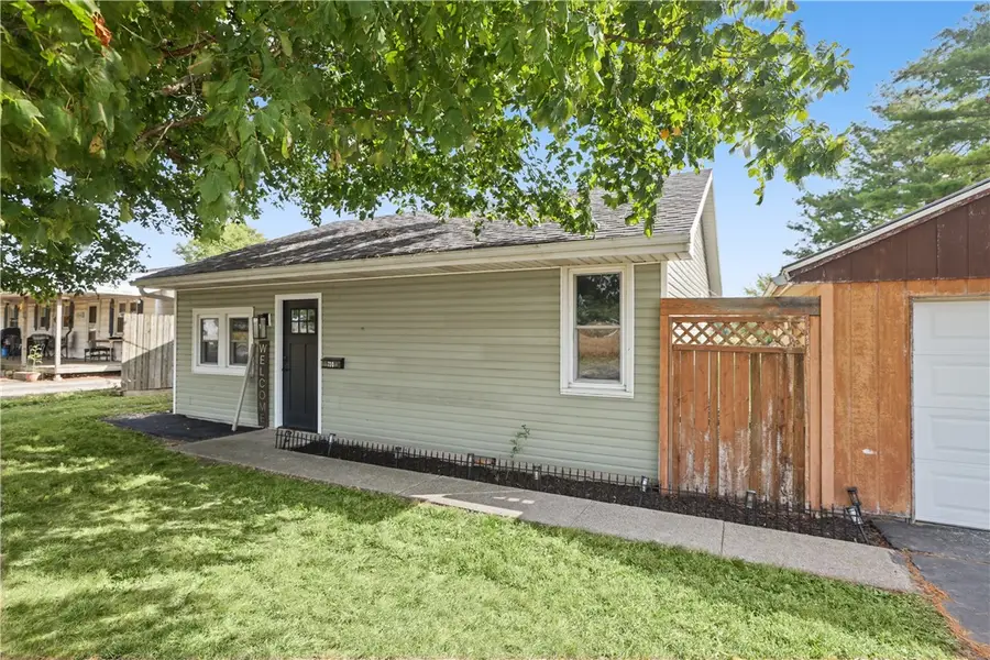 730 N Camfield Street, Sullivan, IL 61951 - #2