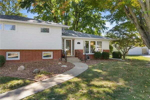 11 Payne Drive, Paris, IL 61944