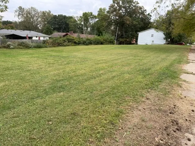 27th Street, Decatur, IL 62521 - #3