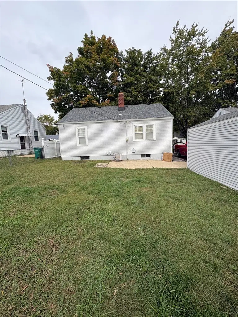 1365 E Buena Vista Avenue, Decatur, IL 62521 - #2