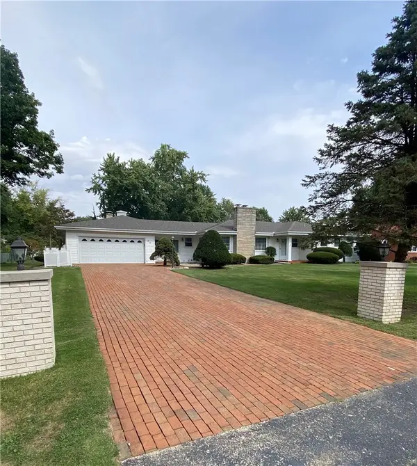 24 E South Court Drive, Decatur, IL 62526