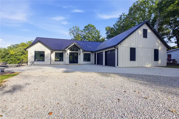 14042 South Shore Drive, Effingham, IL 62401