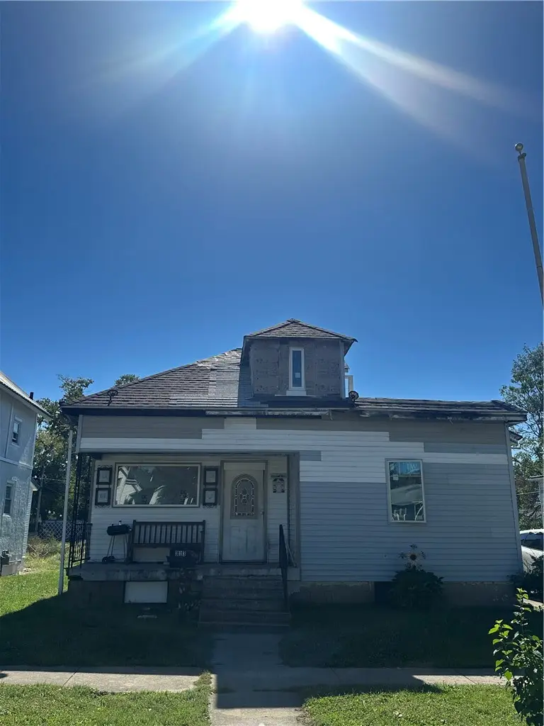 313 W Maple Street, Hoopeston, IL 60942 - #1