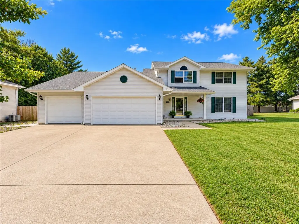 2114 Rosewood Court, Charleston, IL 61920 - #1