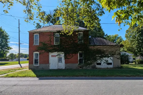 201 N Monroe Street, Cerro Gordo, IL 61818