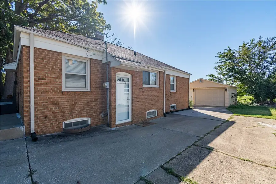 1827 Shady Crest Street, Decatur, IL 62521 - #3