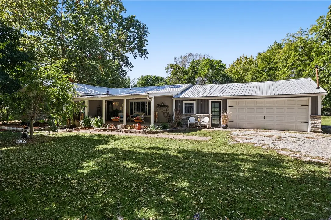 780 Cr 1150 E, Sullivan, IL 61951 - #1