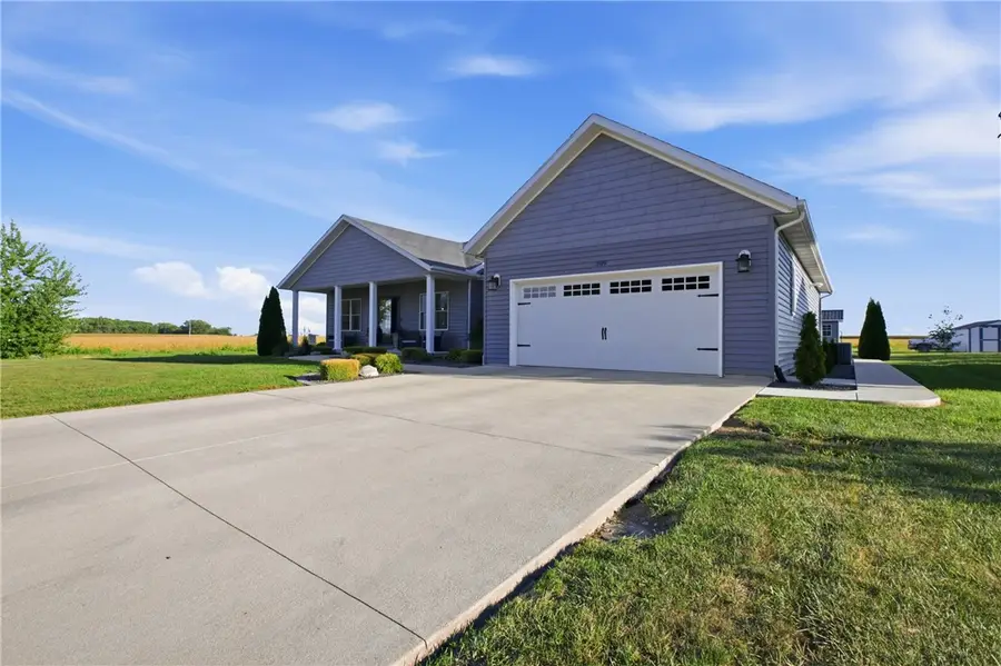 309 Woodgate Lane, Mattoon, IL 61938 - #2