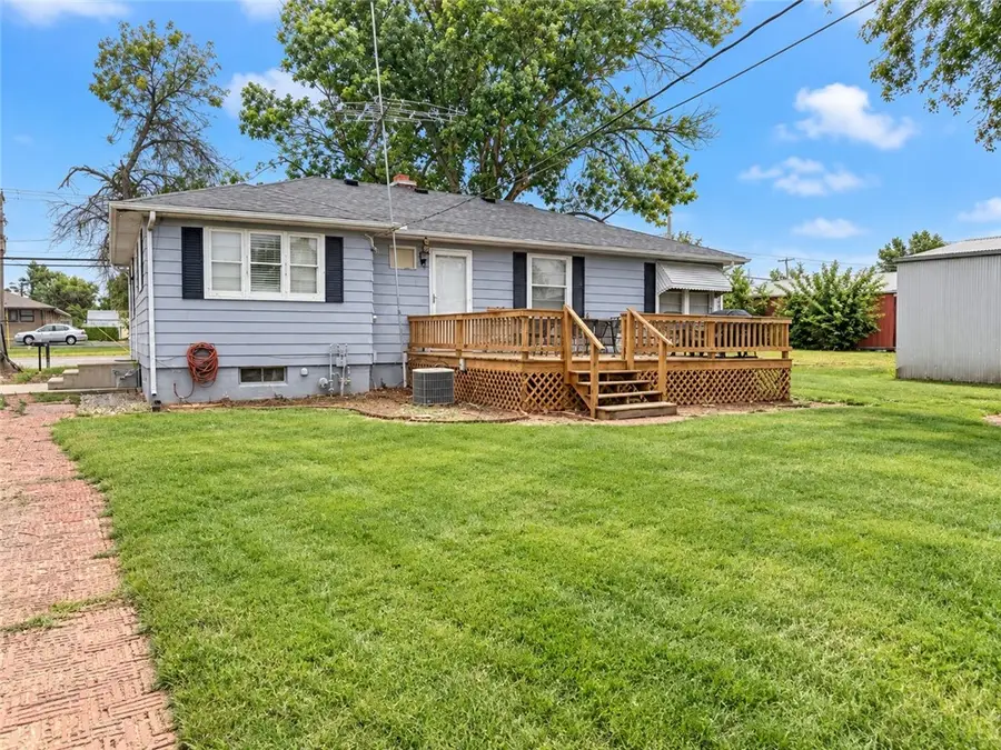 850 18th Street, Charleston, IL 61920 - #2