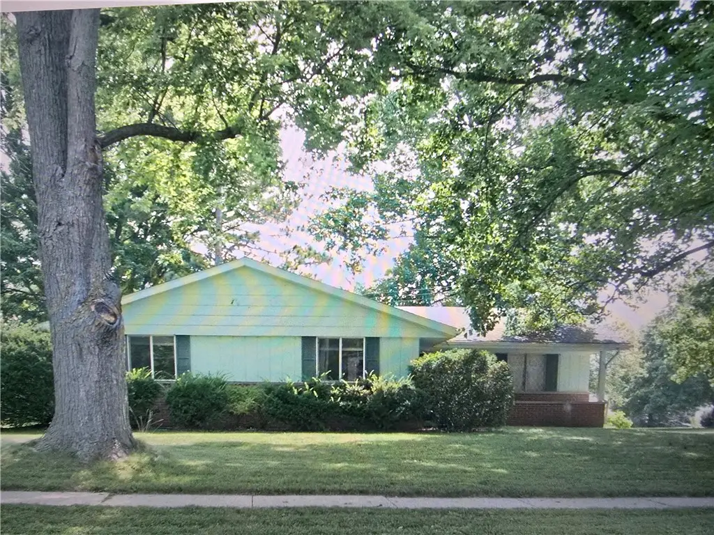 1854 S Country Club Road, Decatur, IL 62521 - #1