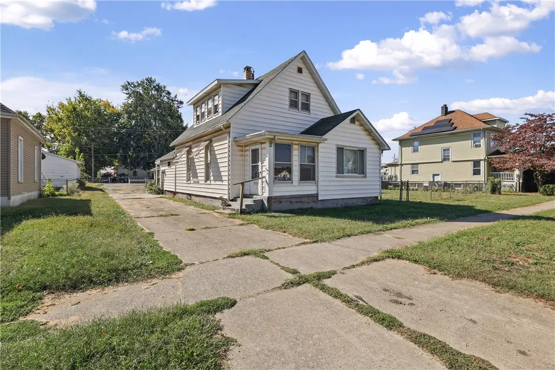 1313 Dewitt Avenue, Mattoon, IL 61938 - #1