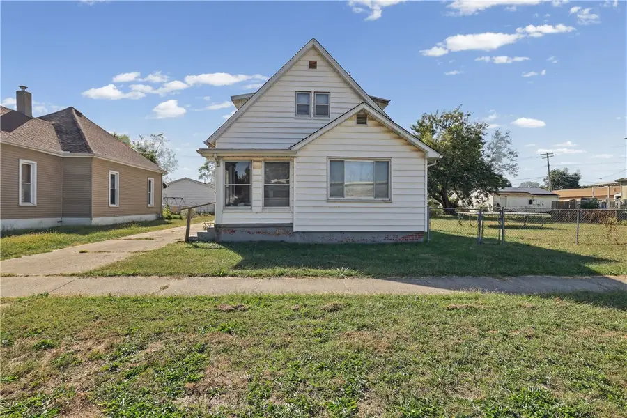 1313 Dewitt Avenue, Mattoon, IL 61938 - #2