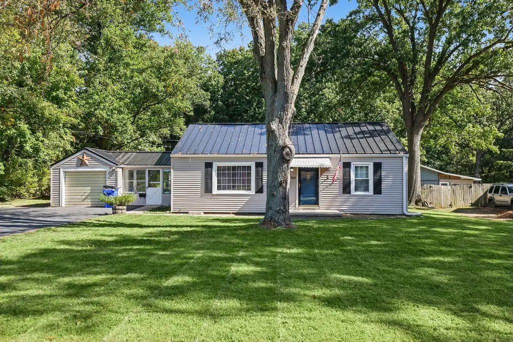 2832 N Fairview Avenue, Decatur, IL 62526 - #1