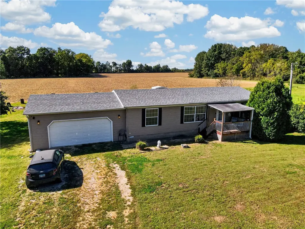 11625 N 200th Street, Wheeler, IL 62479 - #1