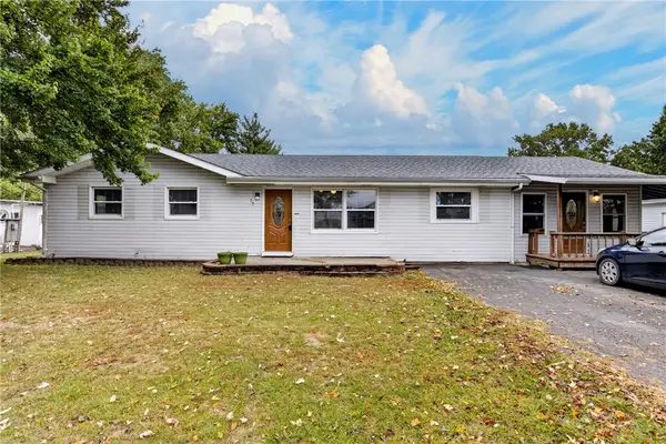 72 Apple Drive, Mattoon, IL 61938