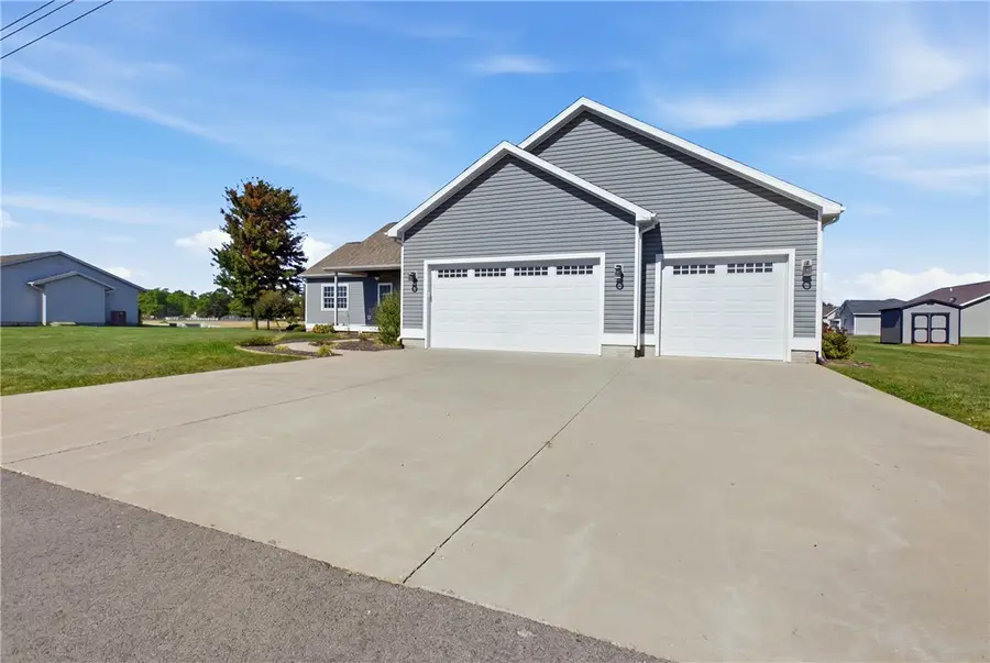 204 E State Street, Teutopolis, IL 62467 - #2