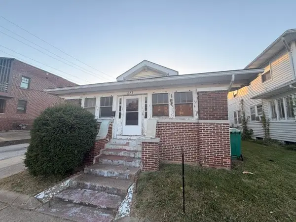 231 S Union Street, Decatur, IL 62522