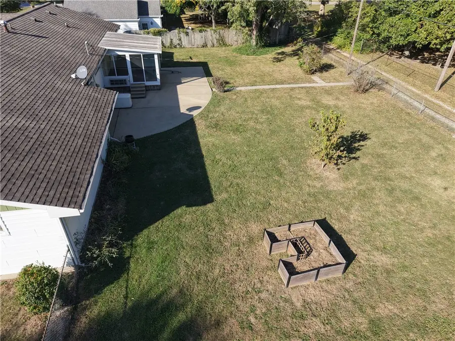 815 Long Street, Shelbyville, IL 62565 - #2