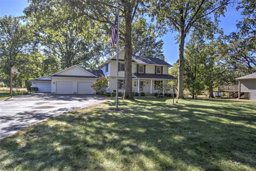 665 W Hickory Point Road, Forsyth, IL 62535 - #2