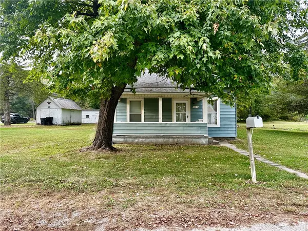 20015 Livingston Road, Marshall, IL 62441
