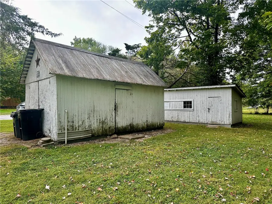 20015 Livingston Road, Marshall, IL 62441 - #2