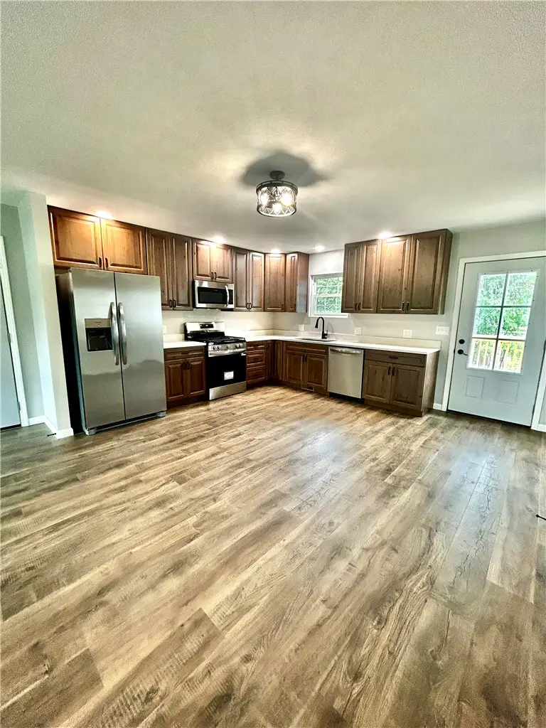 314 S 10th Street, Marshall, IL 62441 - #3