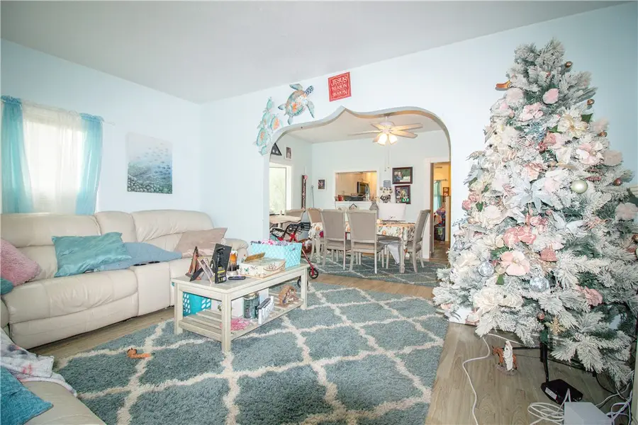 2713 Richmond Avenue, Mattoon, IL 61938 - #3
