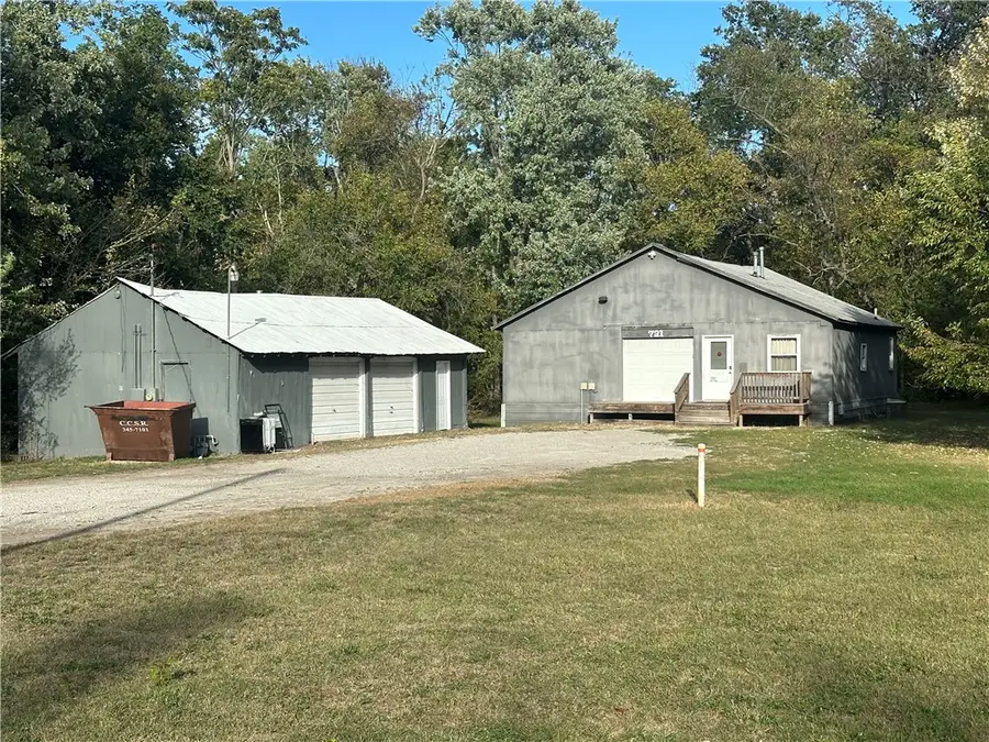 731 12th Street, Charleston, IL 61920 - #3