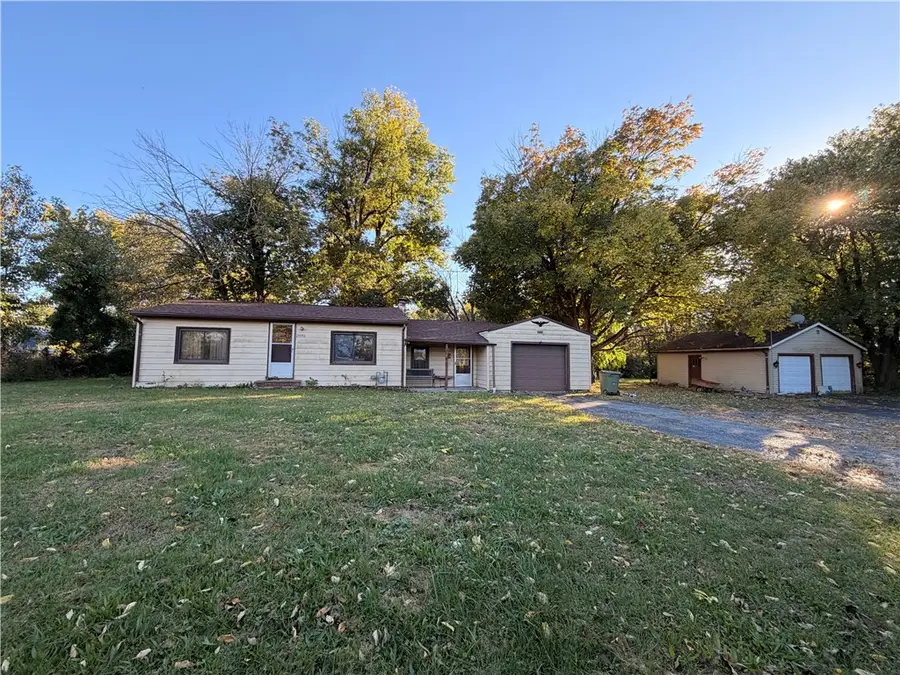 3943 Center Street, Decatur, IL 62526 - #2