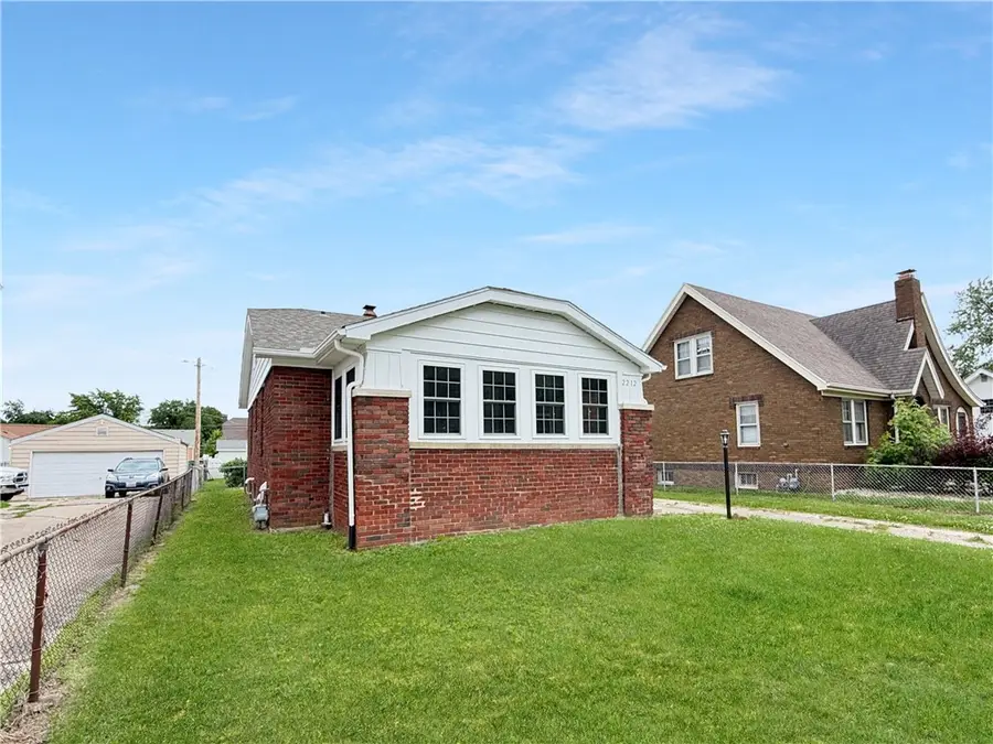 2212 Main Street, Decatur, IL 62526 - #2