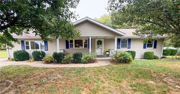 13 Leisure Acres, Sullivan, IL 61951