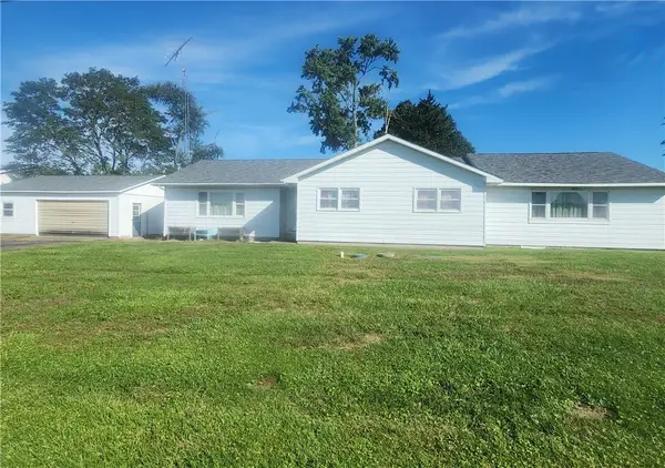 14889 E 2200 North Road, Danville, IL 61834