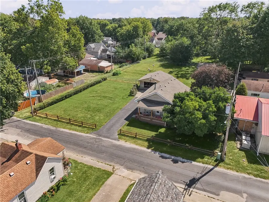 108 E 7th Street, Georgetown, IL 61846 - #2