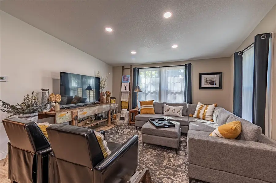 512 N Graham Street, Sullivan, IL 61951 - #3