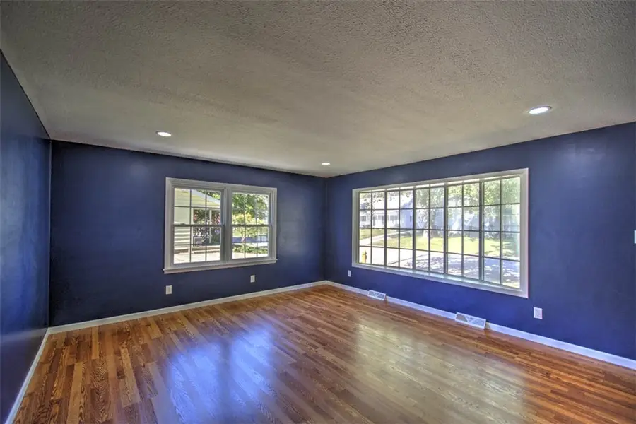 239 W Cambridge Drive, Decatur, IL 62526 - #3