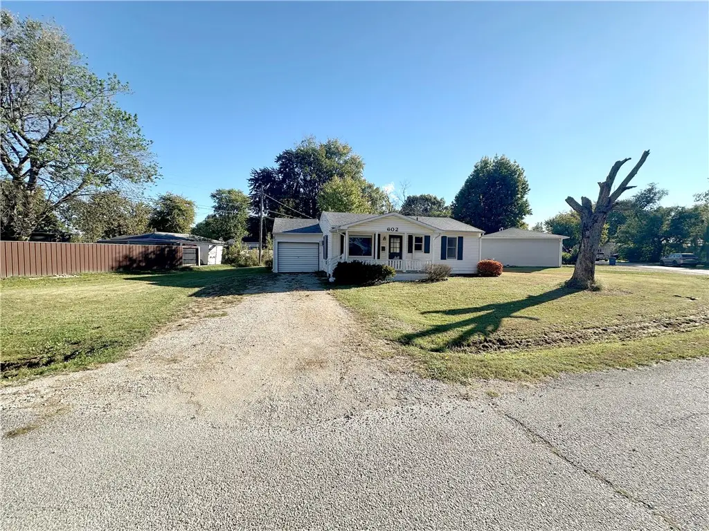602 E Orlando Drive, Robinson, IL 62454 - #1