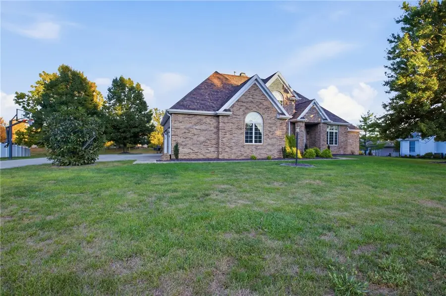 2 Tealwood Cove, Charleston, IL 61920 - #2